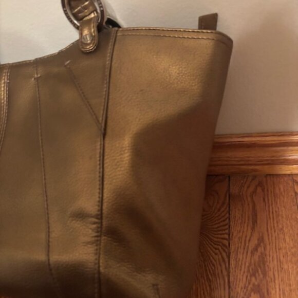 Lovely Tommy Hillfiger Bag - Picture 8 of 8